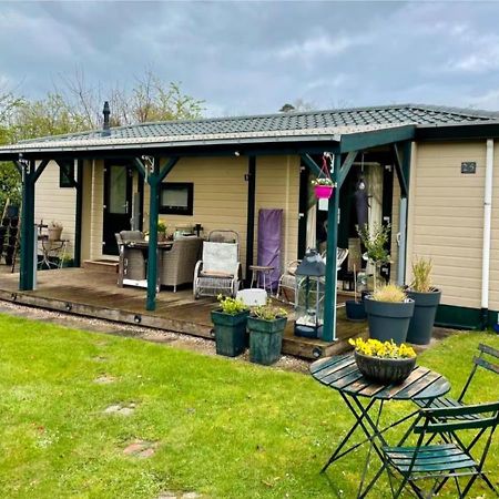 Comfortabel Chalet In Nationaal Park Wateren Exterior foto